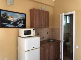 Гостевой дом АнНи Гаспра Четырехместный номер с балконом-20