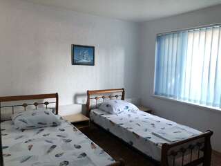 Гостевой дом АнНи Гаспра 3-местный номер стандарт-1
