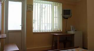 Гостевой дом АнНи Гаспра 2х-местный номер с одной кроватью-5