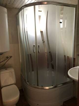 Гостевой дом АнНи Гаспра 3-комнатные апартаменты стандарт-5