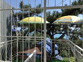 Гостевой дом АнНи Гаспра Четырехместный номер с балконом-12