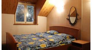 Гостевой дом АнНи Гаспра 2х-уровневые апартаменты-1