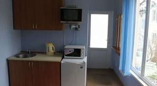 Гостевой дом АнНи Гаспра 2х-местный номер с 1 кроватью и мини-кухней-4