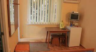 Гостевой дом АнНи Гаспра 2х-местный номер с одной кроватью-3