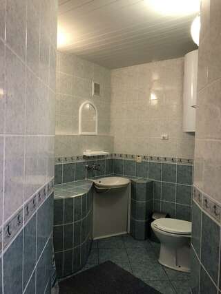 Гостевой дом АнНи Гаспра 3-местный номер стандарт-6